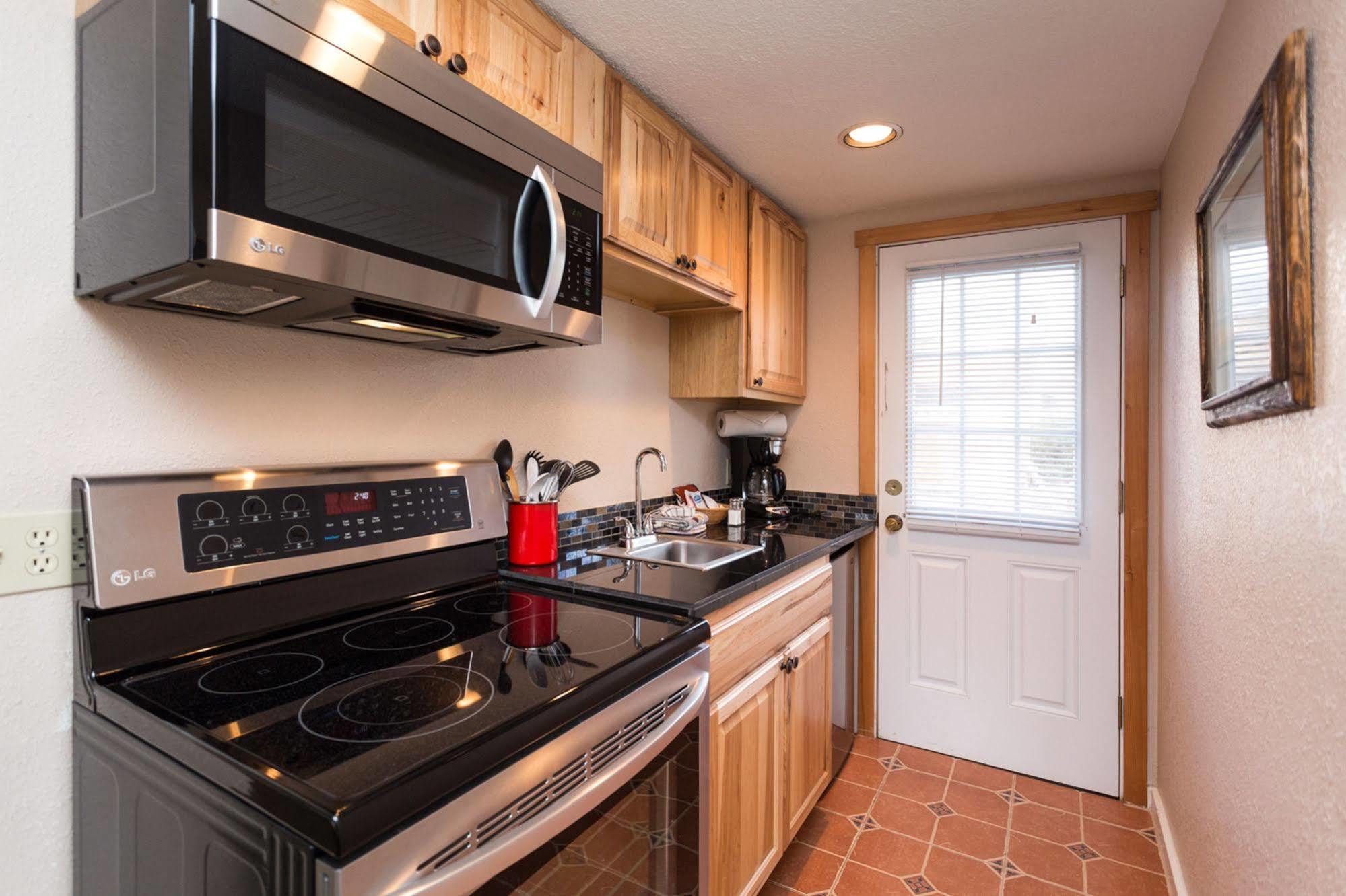 Blue Gull Inn Cannon Beach Bagian luar foto