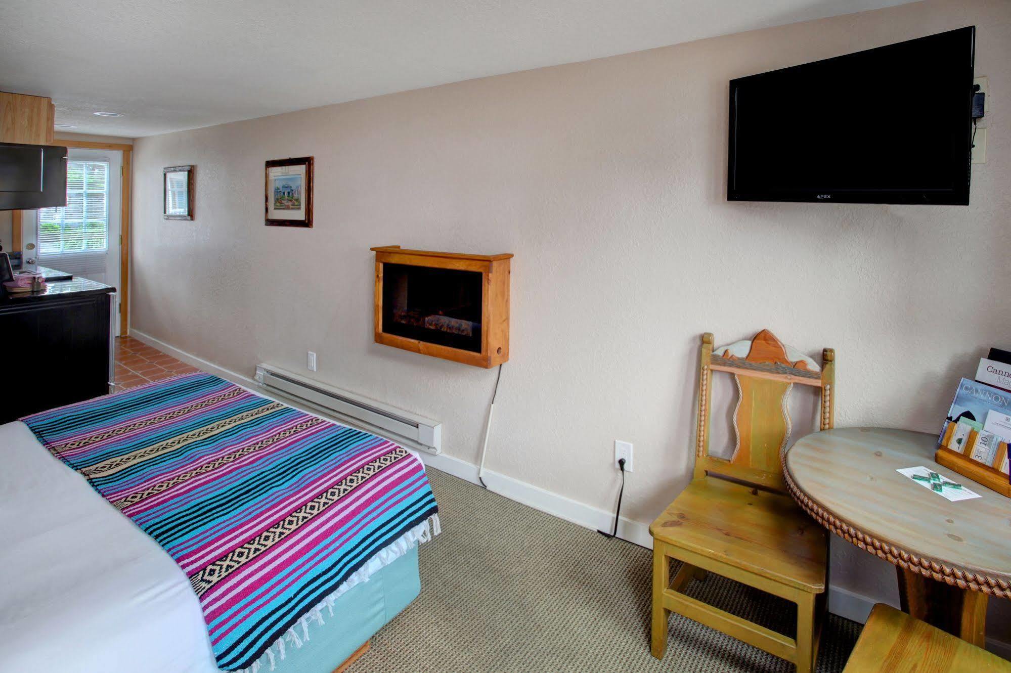 Blue Gull Inn Cannon Beach Bagian luar foto
