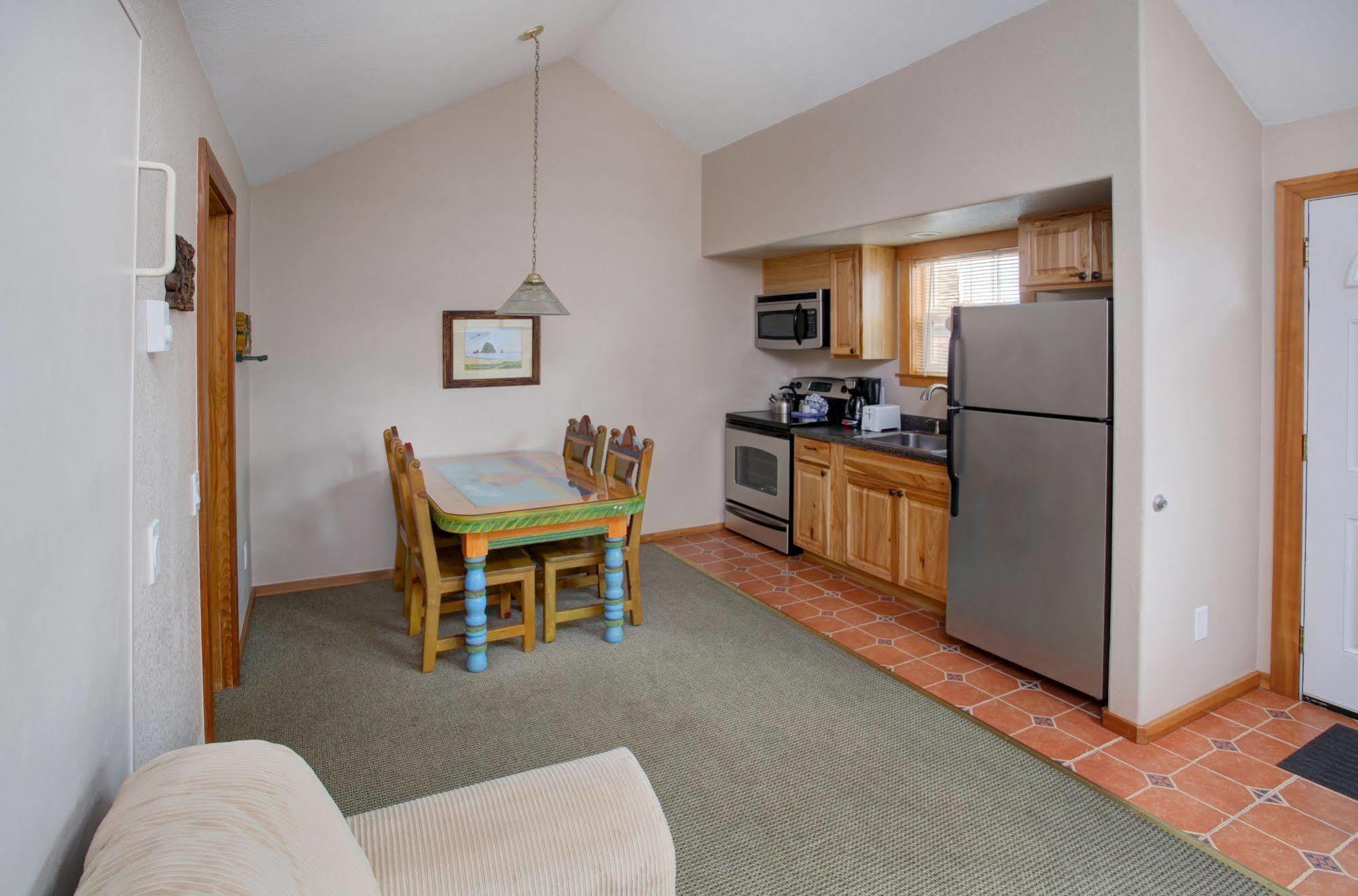 Blue Gull Inn Cannon Beach Bagian luar foto