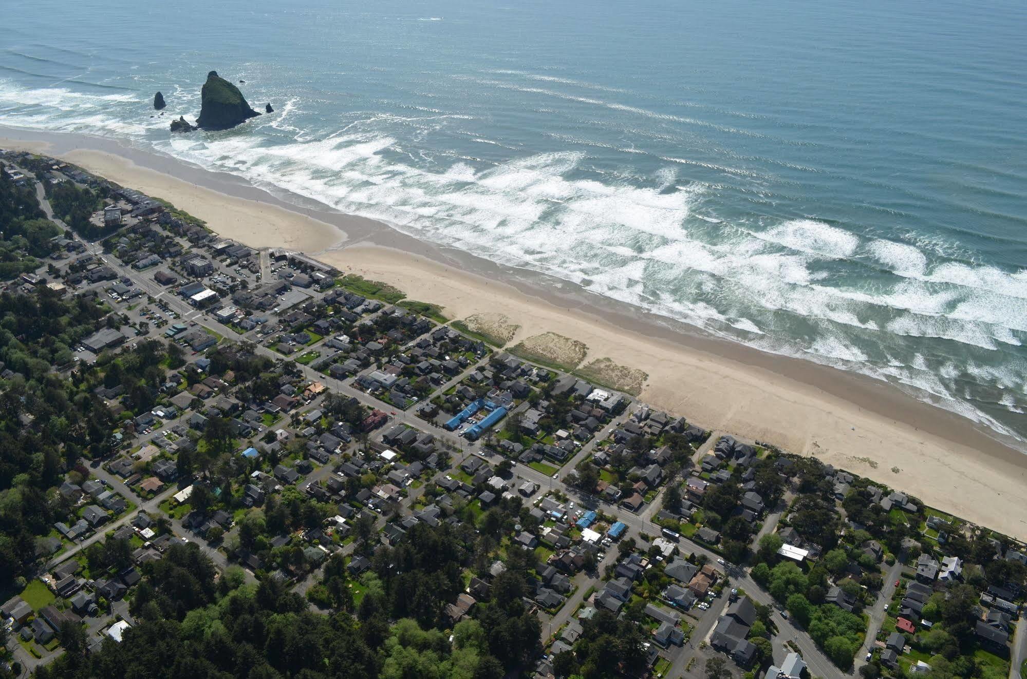 Blue Gull Inn Cannon Beach Bagian luar foto